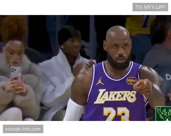 詹姆斯率队强势突破,关键战力克强敌 詹姆斯率队强势突破,关键战力克强敌