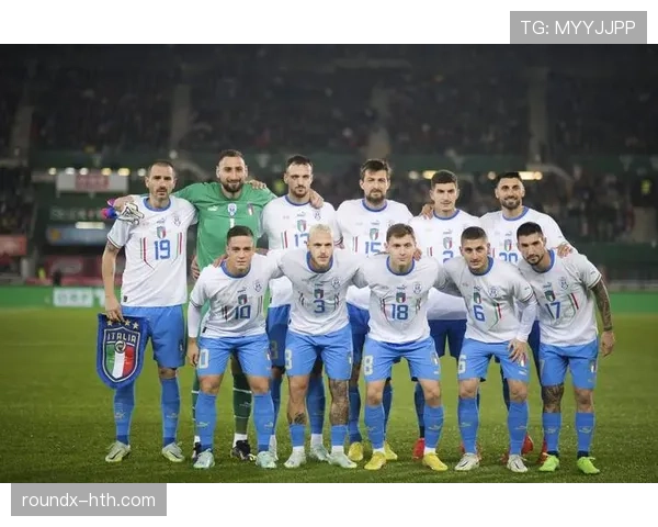 德国足球联赛最新阵容实力排名分析 夺冠热门球队表现及时解读 德国足球联赛最新阵容实力排名分析 夺冠热门球队表现及时解读