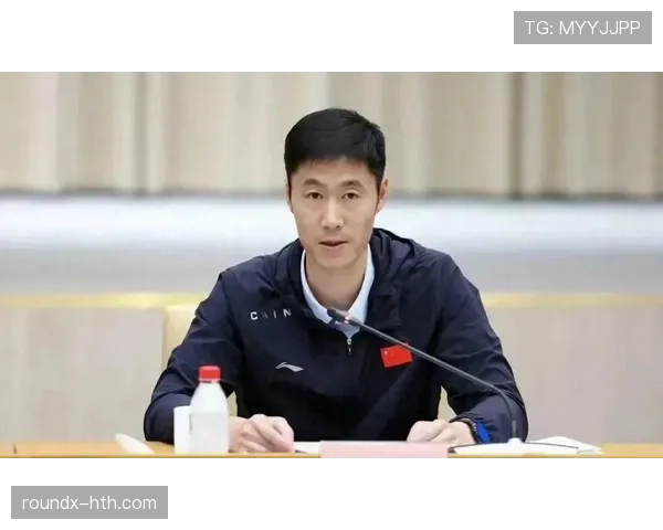 王励勤家像训练营，客厅一堵金牌墙，厨房竟然放着能量棒和计时器，怎么看都是职业病级生活