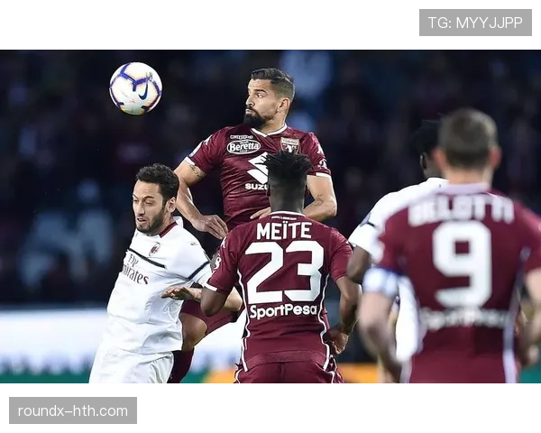 AC米兰高位压迫防守策略下，防线空档暴露问题及对比赛稳定性影响逐步显现